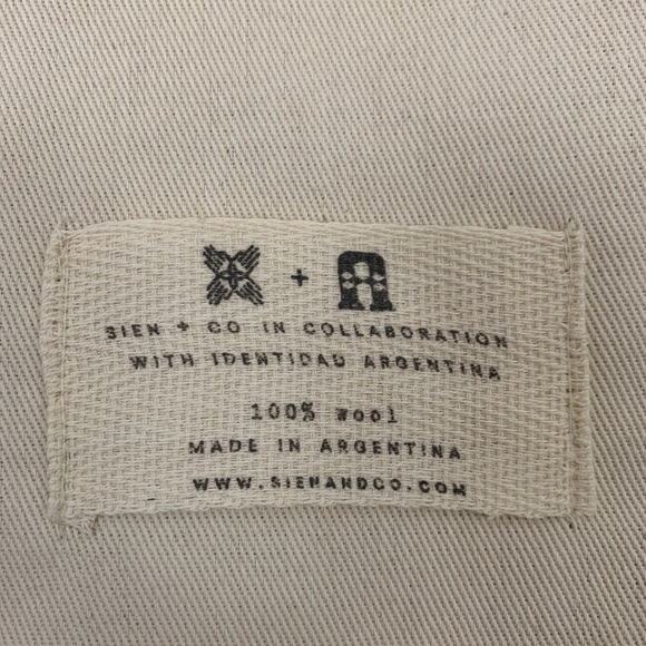 Sien + Co Pila‎ Handwoven Wool Pillow Cover Butterscotch 100% Sheep Wool 20 X 20 - Picture 5 of 7